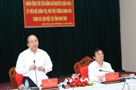 Nguyen Xuan Phuc en visite à Kon Tum - ảnh 1